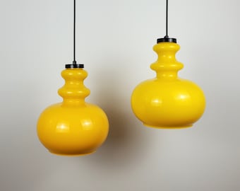1/2 Space Age hanging lamp yellow