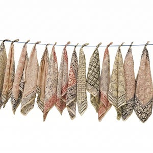 Unique Bulk Bandanas Set of 15 Organic Cotton Bandana Bandana Scarf, Paisley Design Scarf, Vibrant Color, High-Quality