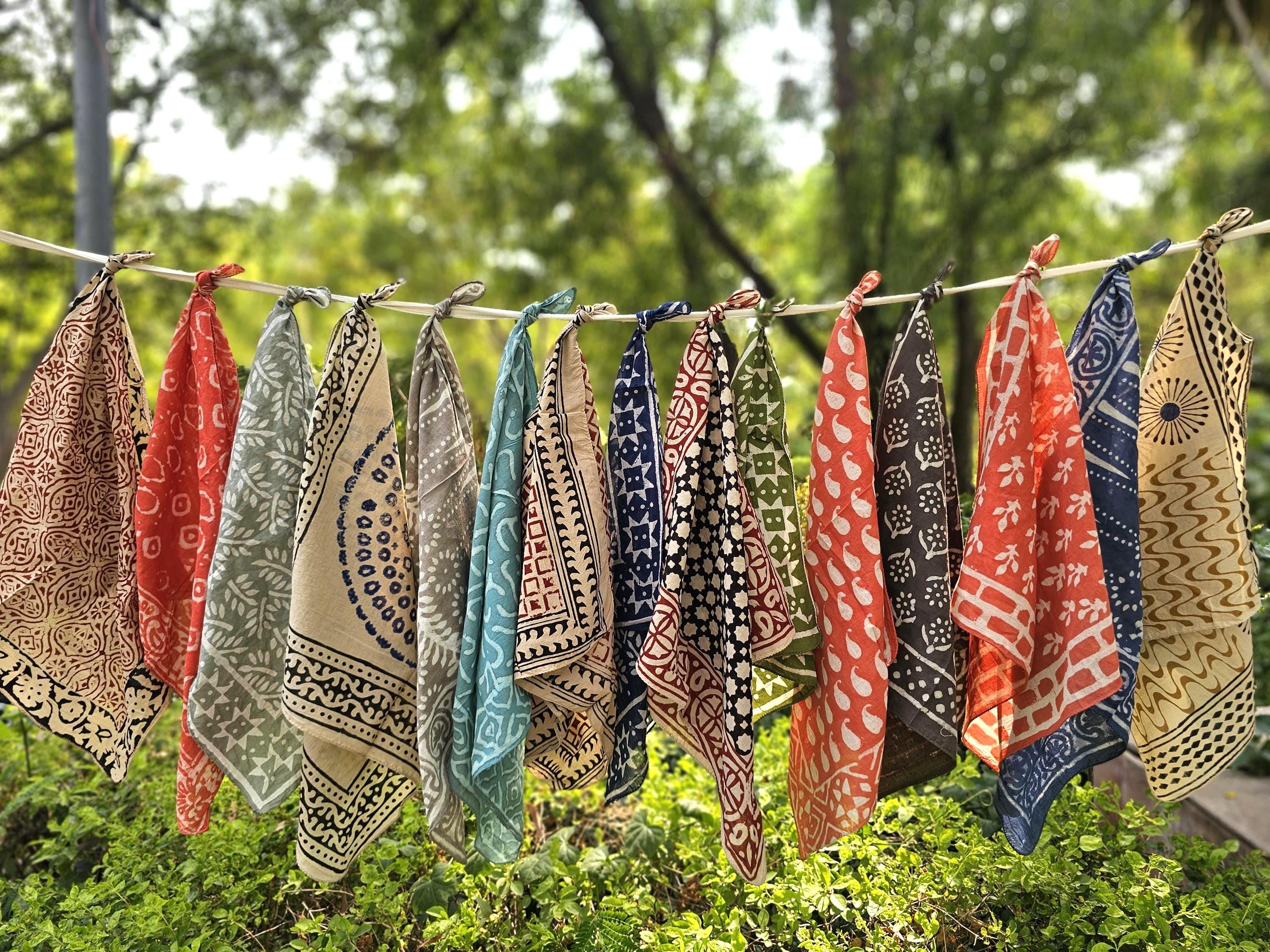 Unique Bulk Bandanas Set of 15 Organic Cotton Bandana Bandana Scarf, Paisley Design Scarf, Vibrant Color, High-Quality