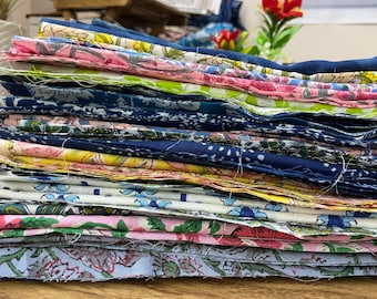 indian hand block printed scrap - scrap bundle - fabric scraps cotton - fabric remnants - flower fabric scrap - cotton patches - fat quarter