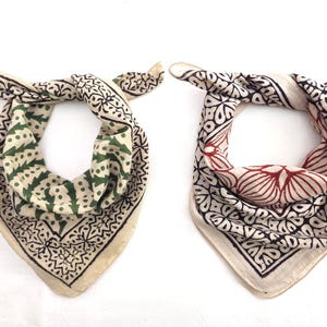 Set of 2 Organic Cotton Bandana Bandana Scarf, Paisley Design Scarf, Vibrant Color, High-Quality, Winter Scarf, Unique Design