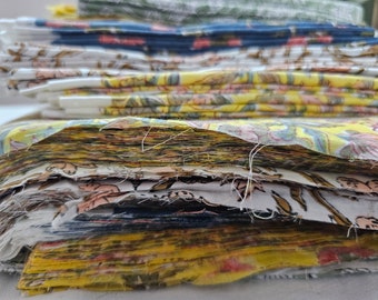 indian hand block printed scrap - scrap bundle - fabric scraps cotton - fabric remnants - flower fabric scrap - cotton patches - fat quarter