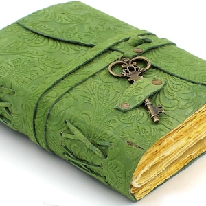 Diario in pelle goffrata con motivo floreale verde, design avvolgente con fiori da giardino in 3 dimensioni, libro delle ombre in carta anticata, regalo per uomini e donne