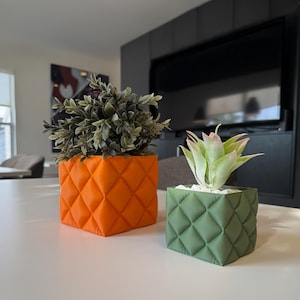 Quilted Planter – Modern Geometric Plant Pot Hugger, 3D Printed Luxury Home Decor Vase, Unique Personalized Gift for Mom