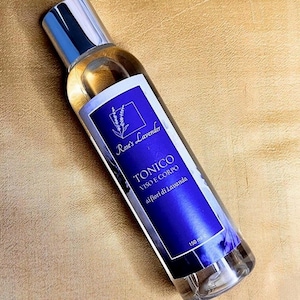 Tonico Viso e Corpo alla Lavanda – Naturale, Lenitivo, Vegano, Artigianale – Cura della Pelle Sensibile e Mista – 150ml