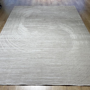 7x10 ft Beige Bamboo Rug with Abstract Striped Modern Patterns