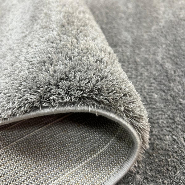 Alfombra peluda gris claro, alfombra de felpa peluda moderna, alfombra de dormitorio peluda, alfombra de poliéster, alfombra de decoración suave,