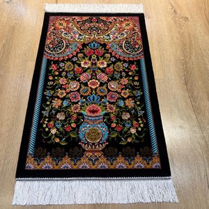 1.64X2.62 ft Flowers Pattern Wall Silk Rug , Wall Rug, Tapestry, Decorative Rug, Silk Table Mat, Silk Wall Rug, Gift Silk Rug, Wall Decor