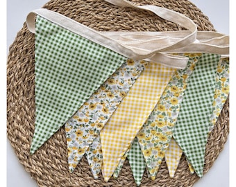 Sunflower Bunting, 12 Flags, Sunflower Banner, Summer Garden Decorations, Checked Flags