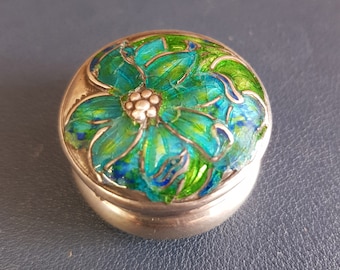 Vintage Silver and Green Enamel Small Trinket Box, Vintage House Interior, Trinket Jewellery Box, Flower Design, Decorative Little Box
