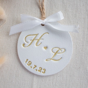 Letrero de boda personalizado, recuerdo de boda personalizado, etiqueta de arcilla personalizada hecha a mano, decoración de arcilla con nombre, regalo de compromiso