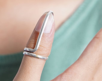 Anillo doble Chevron, anillo de declaración de plata de ley 925, anillo hecho a mano, anillo de plata Chevron, anillo delicado