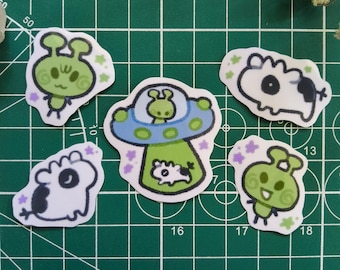 Alien Friends sticker