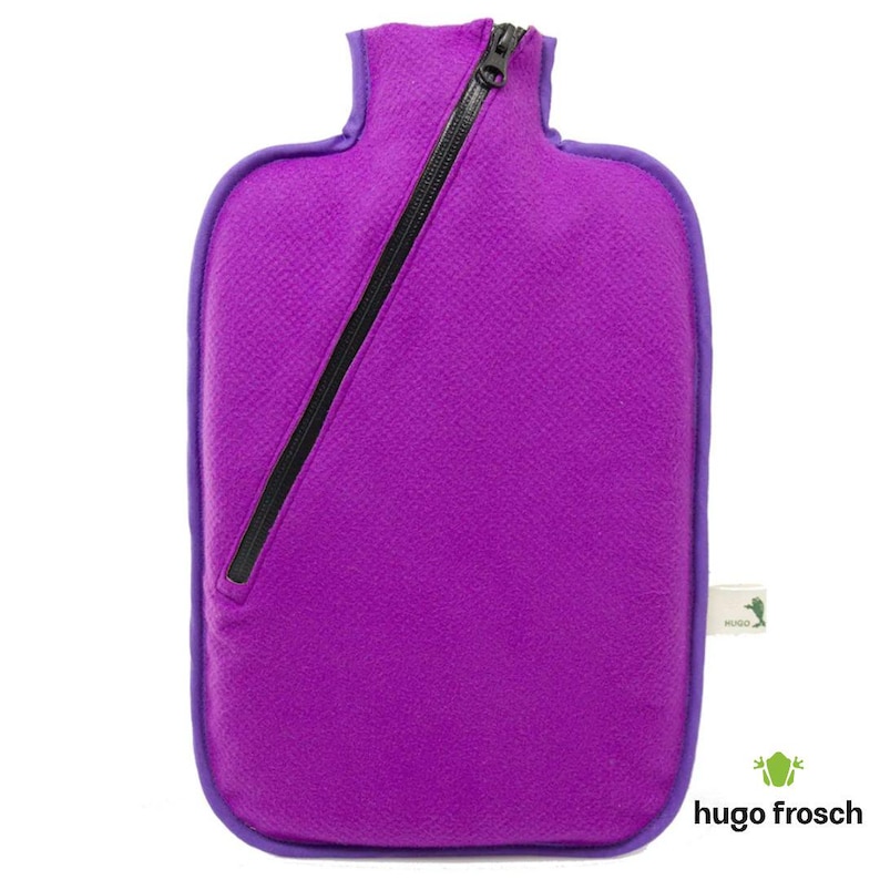 Eco Hot Water Bottle with Soft Microfiber Cover – Sustainable Comfort & Cozy Warmth Berry