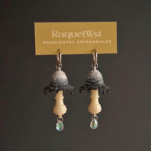 Ink cap earrings