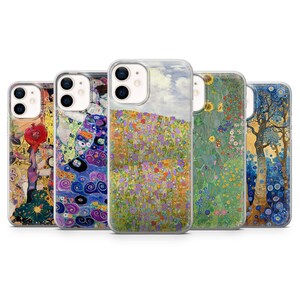 以下が含まれることがあります： カラフルな芸術的デザインが施された5つの携帯電話ケースのコレクション。ケースは、花柄、風景、抽象的なテーマのさまざまな絵画を展示しています。各ケースには透明なボーダーがあり、アートワークを際立たせています。デザインには、ザクロ、渦巻き模様、花の野原が含まれています。