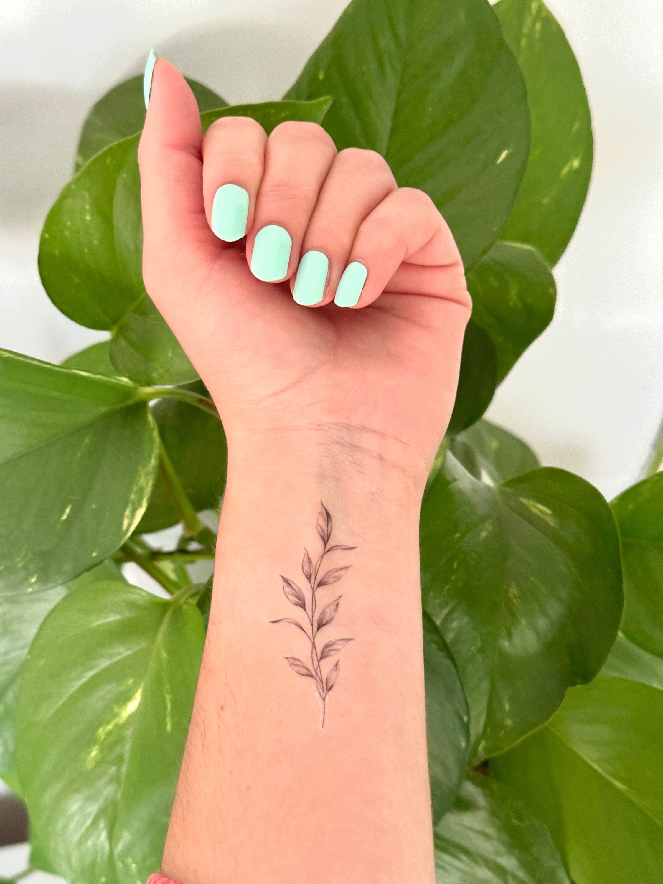 1PC Simple Line Flowers Drawing Fake Tattoo Sticker Various Black And White  Waterproof Temporary Tattoos Body Art Tattoo Sticker - AliExpress