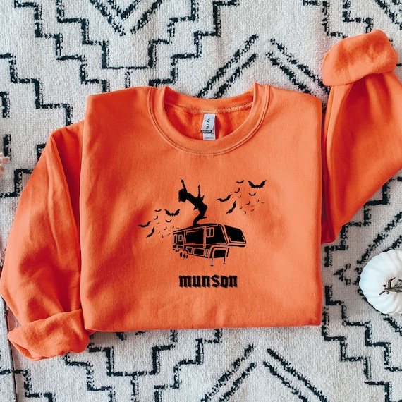 Eddie Munson Crewneck Sweatshirt Guitar Sweatshirt Bat Sweatshirt ST 4 Vintage Fandom Gift TV Series Gift Crewneck Sweatshirt Eddie Gift