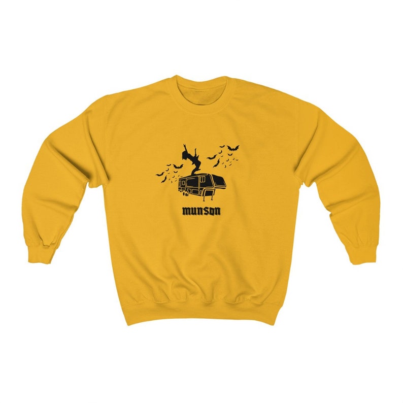Eddie Munson Crewneck Sweatshirt Guitar Sweatshirt Bat Sweatshirt ST 4 Vintage Fandom Gift TV Series Gift Crewneck Sweatshirt Eddie Gift Gold