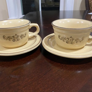 Pfaltzgraff Stoneware “village” set of 2 cups/saucers