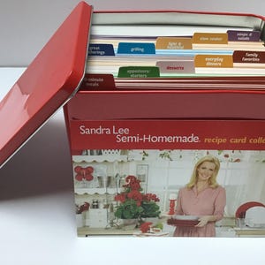 Sandra Lee - Semi- Selbstgemachte Rezeptkartensammlung 1st Edition