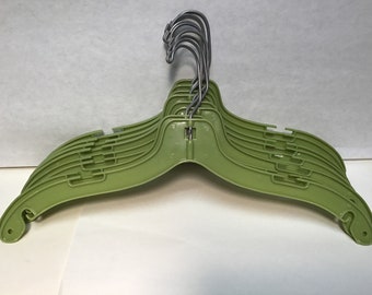 Vintage Avocado Green - Plastic and Metal Hangers- Set of 8