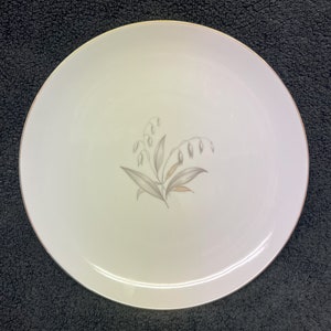 Vintage Kaysons Golden Rhapsody 9.25” Dinner Plate, Fine China, Made in Japan Circa 1961, Highly valued collectible excellent condition