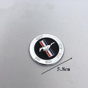 Emblema delantero Mustang Pony cromado, con licencia Ford, nuevo, 2015-22, tricolor, 2 piezas. imagen 2
