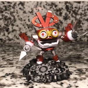Custom Skylander Gearhead Wind up figure (vvind up)