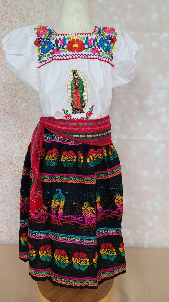 Vestido Indita Con Blusa Bordada Virgen De Guadalupe Little - Etsy Vestido Indita Con Blusa Bordada Virgen De Guadalupe Little - Etsy
