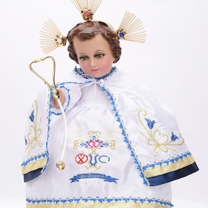 Nino Dios Outfit: Rey de la Salud Baby Jesus Costume & Accessories