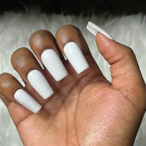 White Press on Nails (Medium Square)