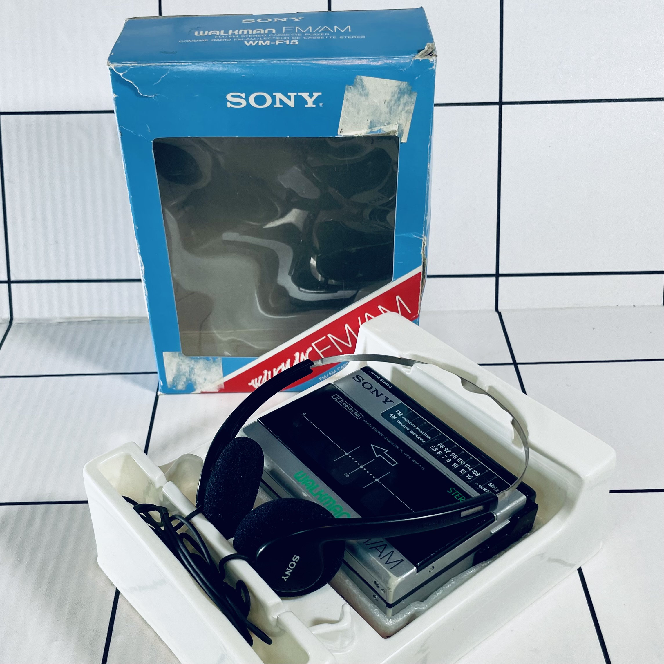 Sony WM-F15 Walkman