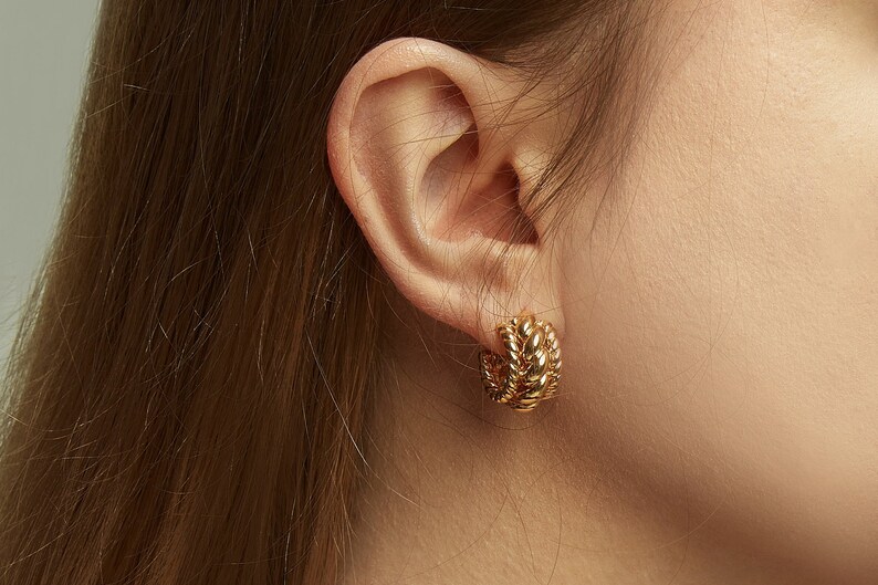 14k gold hoop earring. 9mm hoop. Twist hoop earring.925sliver. Circle twisted hoop image 8