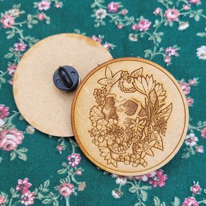 Wooden Pin / Floral Pin / Wooden Button / Skull Pin / Skull Button / Unique wooden design / Illustration / Artistic pin