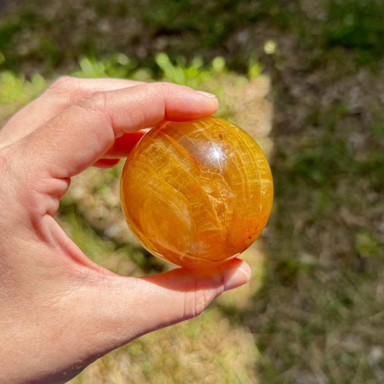 高品質の希少なイエロー フローライト マイカ スフィア *高品質、天然