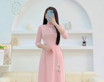 Áo dài lụa mỹ màu hồng thêu hoa ruy băng| Ribbon embroidery Pre made ao dai| Ao dai Vietnam| Plush Pink Ao dai|