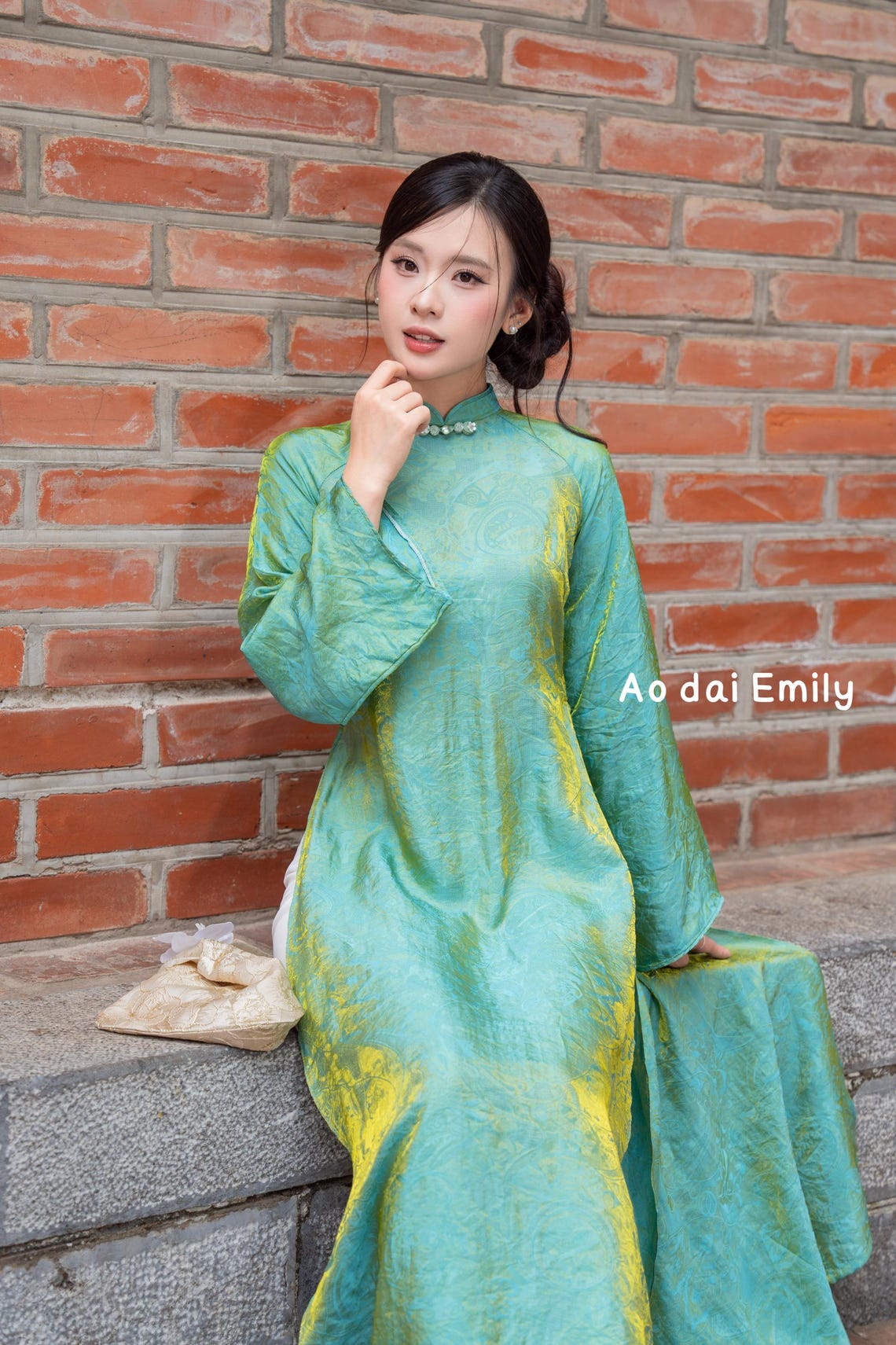 Loose Green Modern Ao Dai With Button Collar | áo Dài Cách Tân| Ao Dai ...