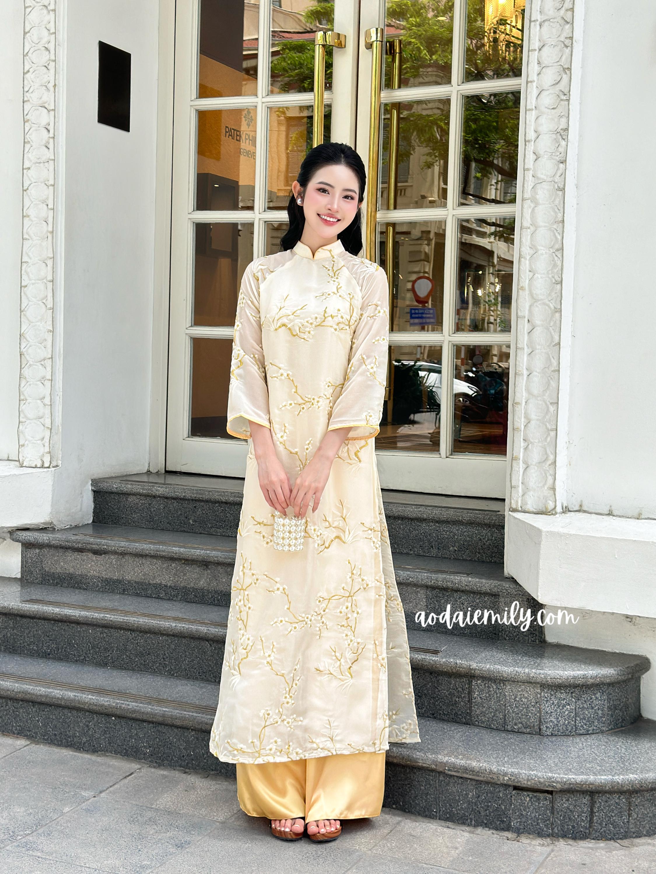 green emerald velvet dress Cream And Gold Chiffon Maxi Dress – self-portrait-US