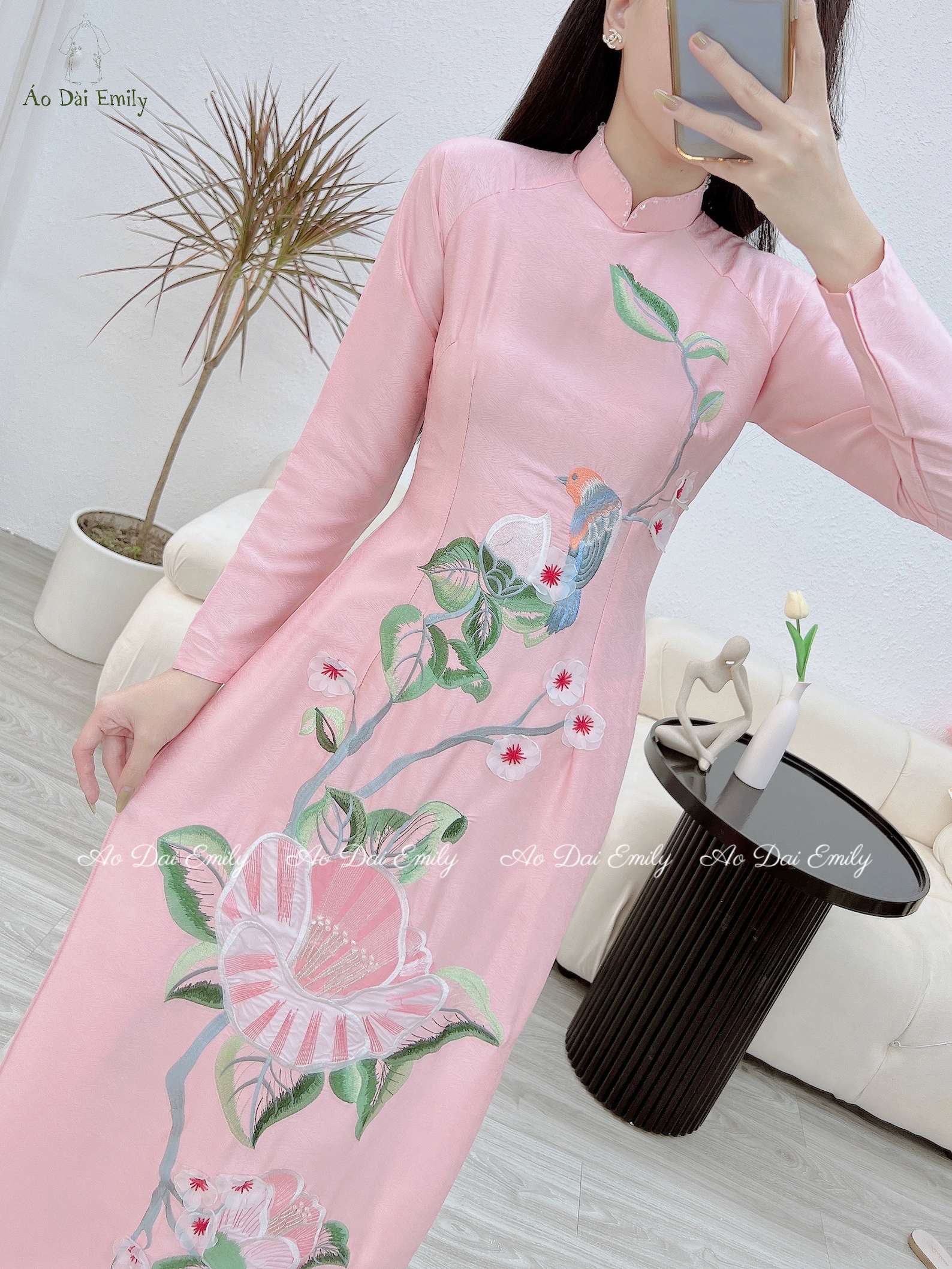 Pink Embroidery Ao Dai With 3d Flowers And Crystals áo Dài Lụa Thêu Hoa