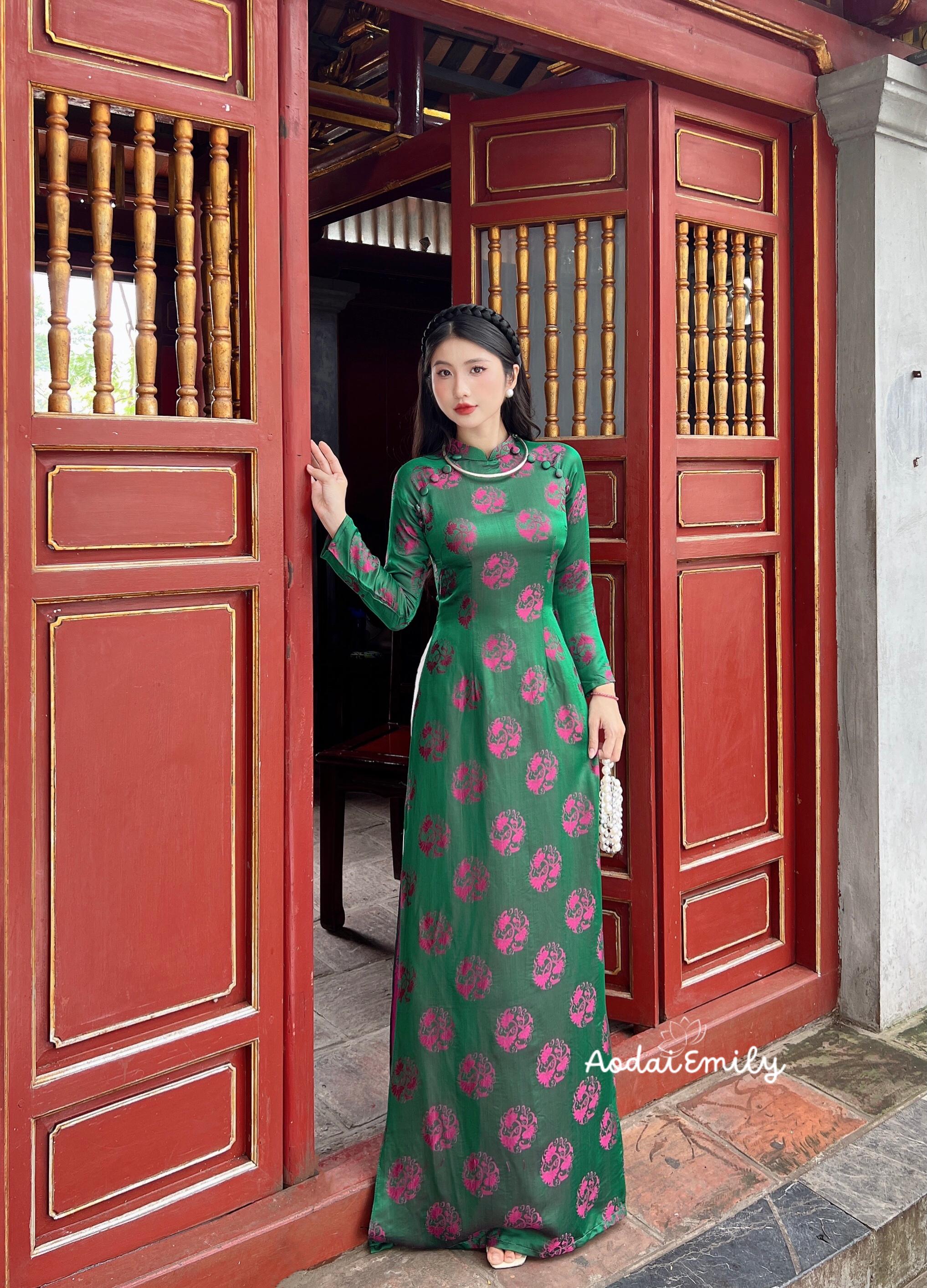 MARGOT Mulberry silk ao dai with buttons| áo dài lụa tơ tằm Hà Dông| Ao dai special events| No pants|