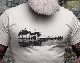 Maglietta Guitar Nature / Maglietta Chitarrista / Regali per gli amanti della musica / Idea regalo per t-shirt chitarrista / Magliette con tema fauna selvatica / Maglietta per esterni / Scena di campeggio