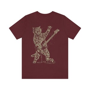 Koszulka z kotem dla basisty rockstar | Zabawna koszulka ze zwierzątkiem | Prezenty dla gitarzystów | Koszulki rockowe | Pomysł na prezent dla rockowego taty | Basista | Koszulki zespołu Maroon