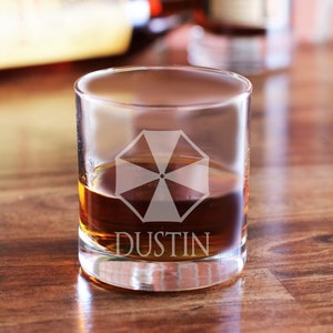 Umbrella Corp Glass - Umbrella Corporation Logo Whiskey Glass, T Virus Custom Etched Umbrella Corp Rocks Glass - Resident Evil Umbrella Corp