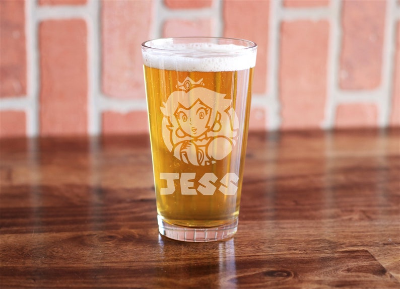 TheGalaxyOfGeeky Coin Block Pint Glass - Thumbnail 2