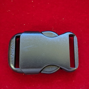 Thick Black Plastic Buckle - (2.2&quot; x 1.4&quot; x 0.5&quot;)