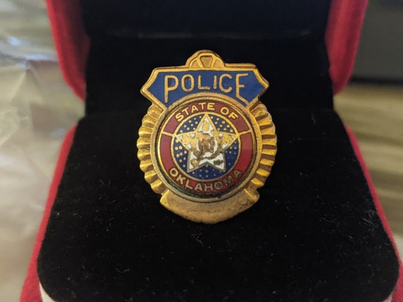 State of Oklahoma Police Lapel Pin - image 1