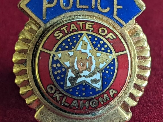 State of Oklahoma Police Lapel Pin - image 8