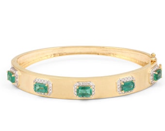 Beautiful 14k Gold Emerald Diamond Bangle For Daughters Wedding Gift - Handmade Finish Diamond Bangle Bracelet - Indian Kada Bangle For Gift