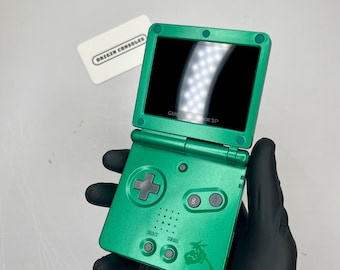 Rayquaza Green Pokemon GameBoy Advance SP — Pantalla IPS retroiluminada V5 / Modificada y totalmente reacondicionada / Nintendo GBA auténtica